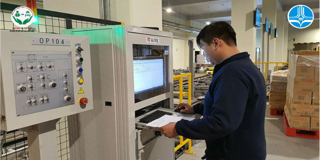 NHÂN VIÊN VẬN HÀNH TRONG CÁC NHÀ MÁY VỀ KHO LẠNH ,KHO CẤP ĐÔNG